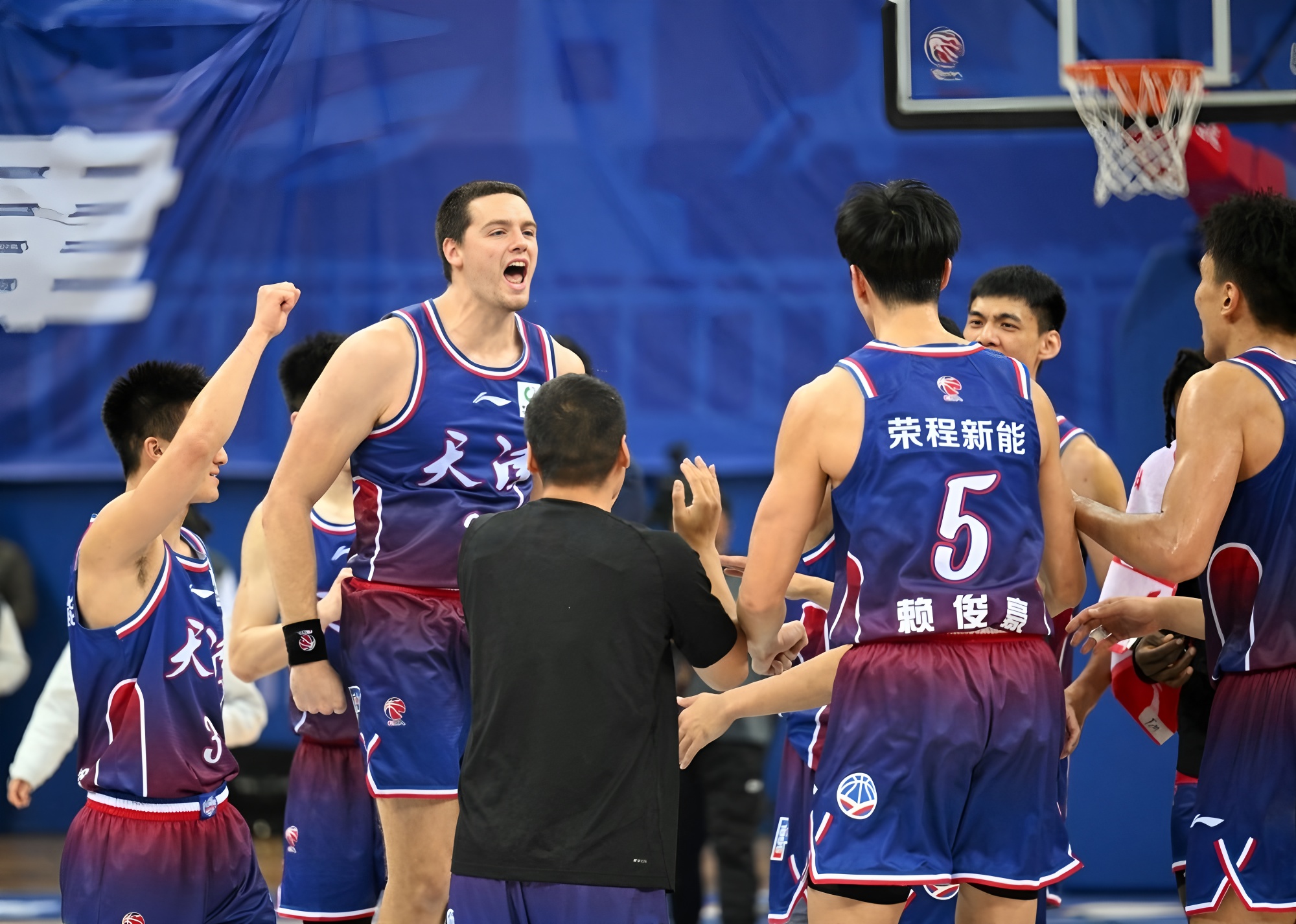 9Games-转会期斯图加特备战CBA常规赛，调整名单细节曝光，悬念犹存，球队文化再被提及的简单介绍